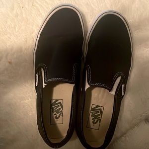 Black Slip-on vans